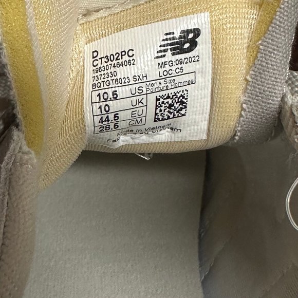 Athletic_Shoes